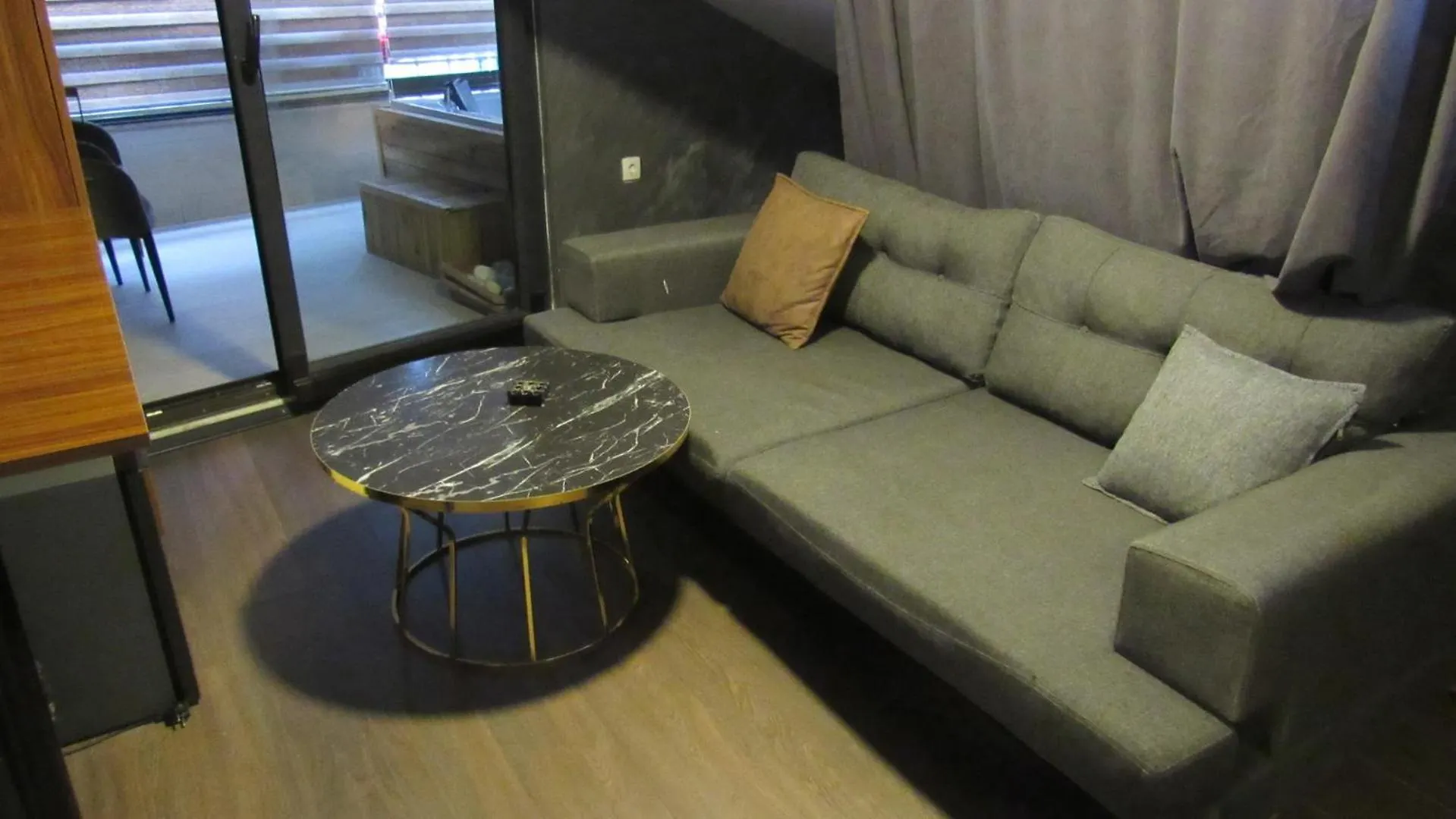 Atakent Palace Suite Istanbul Hotel