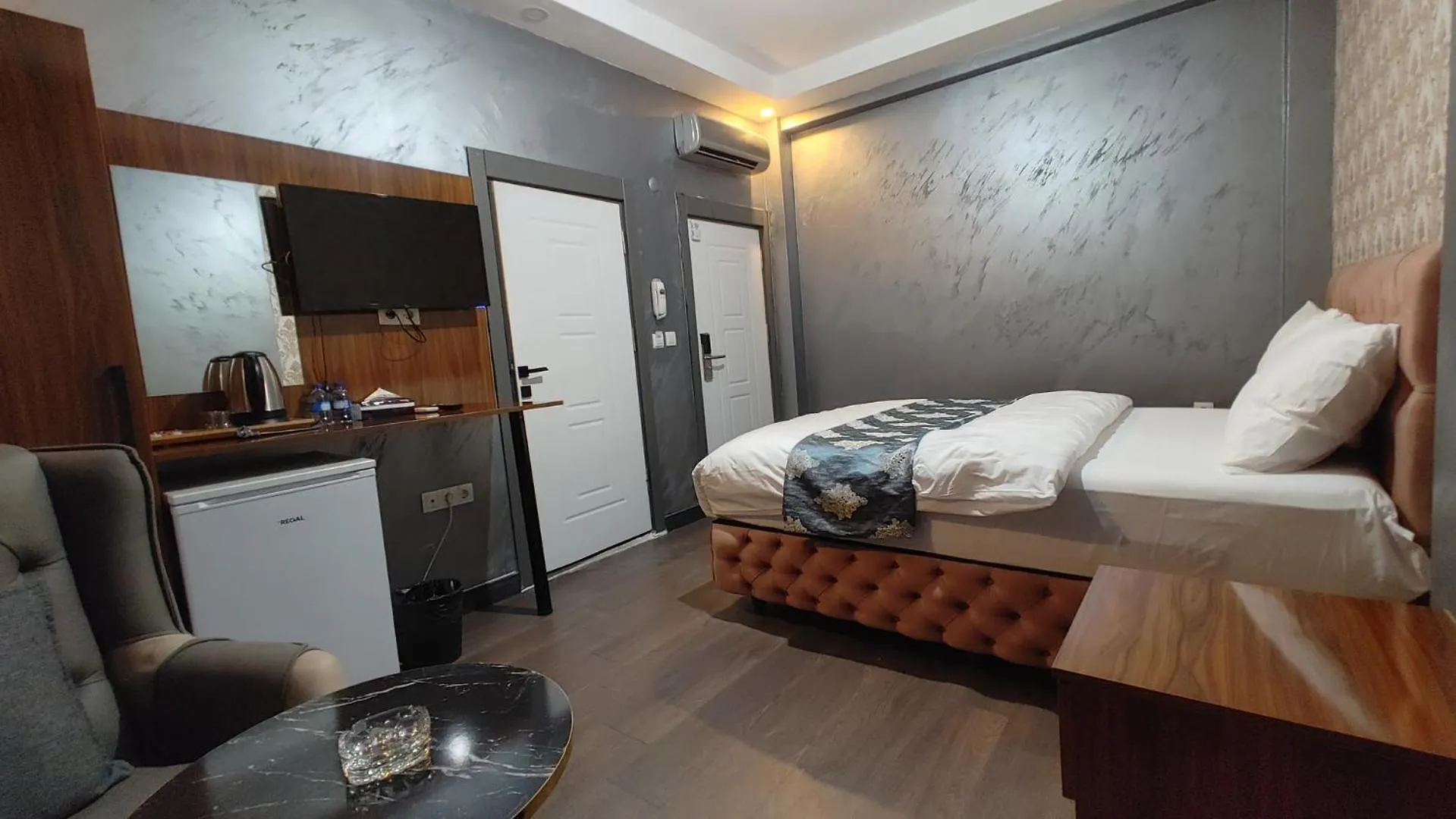 Atakent Palace Suite Istanbul Hotel